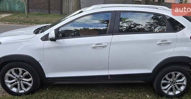 Білий Чері Tiggo 2, об'ємом двигуна 1.5 л та пробігом 55 тис. км за 8000 $, фото 3 на Automoto.ua