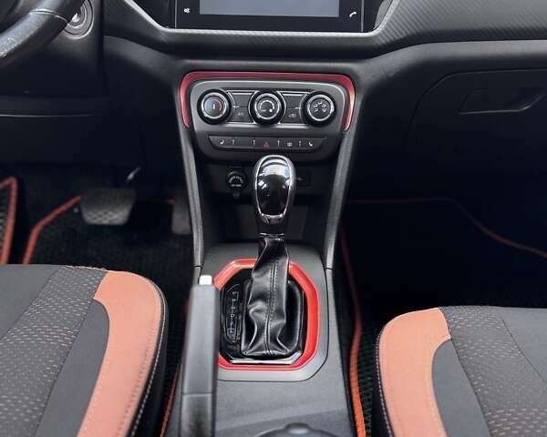 Белый Чери Tiggo 2, объемом двигателя 1.5 л и пробегом 66 тыс. км за 8850 $, фото 32 на Automoto.ua