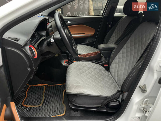 Белый Чери Tiggo 2, объемом двигателя 1.5 л и пробегом 57 тыс. км за 7300 $, фото 7 на Automoto.ua