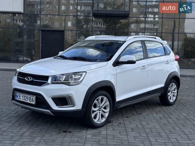 Белый Чери Tiggo 2, объемом двигателя 1.5 л и пробегом 66 тыс. км за 8850 $, фото 3 на Automoto.ua