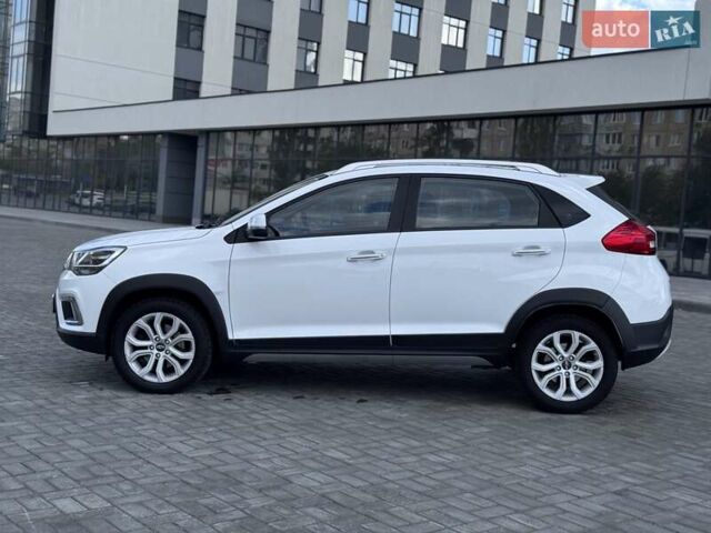 Белый Чери Tiggo 2, объемом двигателя 1.5 л и пробегом 66 тыс. км за 8850 $, фото 4 на Automoto.ua