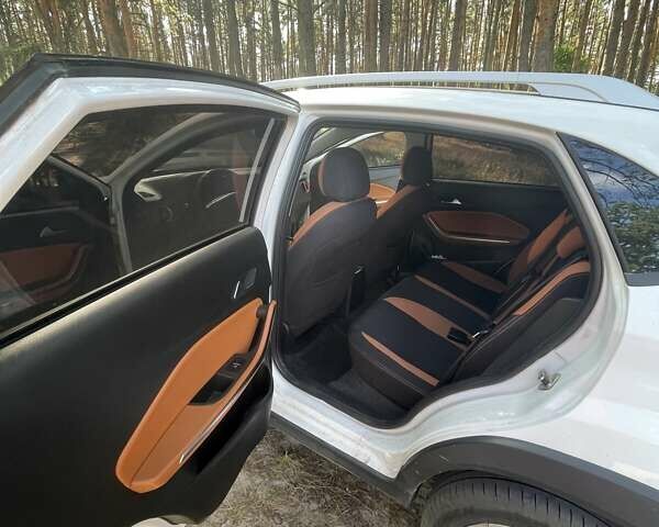 Білий Чері Tiggo 2, об'ємом двигуна 1.5 л та пробігом 125 тис. км за 7800 $, фото 8 на Automoto.ua