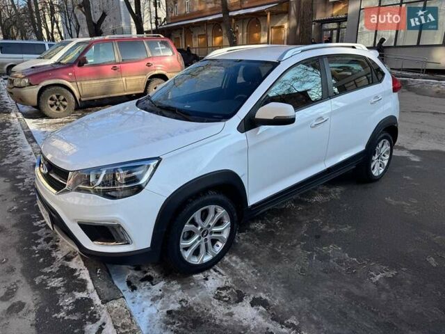 Белый Чери Tiggo 2, объемом двигателя 1.5 л и пробегом 74 тыс. км за 6500 $, фото 5 на Automoto.ua