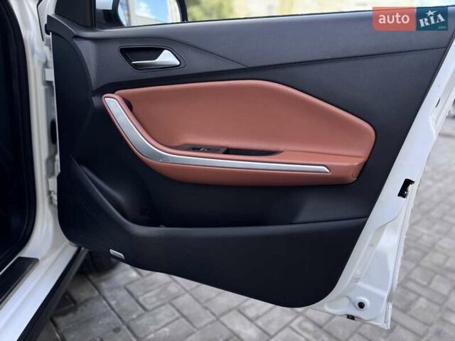 Белый Чери Tiggo 2, объемом двигателя 1.5 л и пробегом 66 тыс. км за 8850 $, фото 39 на Automoto.ua