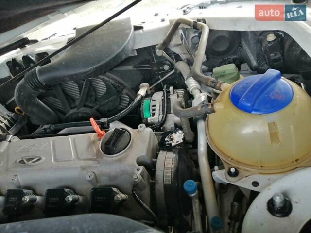 Белый Чери Tiggo 2, объемом двигателя 1.5 л и пробегом 30 тыс. км за 3800 $, фото 9 на Automoto.ua