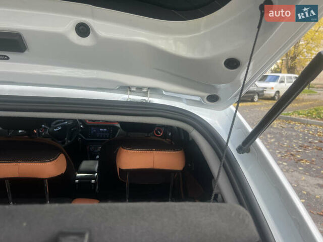 Білий Чері Tiggo 2, об'ємом двигуна 1.5 л та пробігом 73 тис. км за 8700 $, фото 26 на Automoto.ua