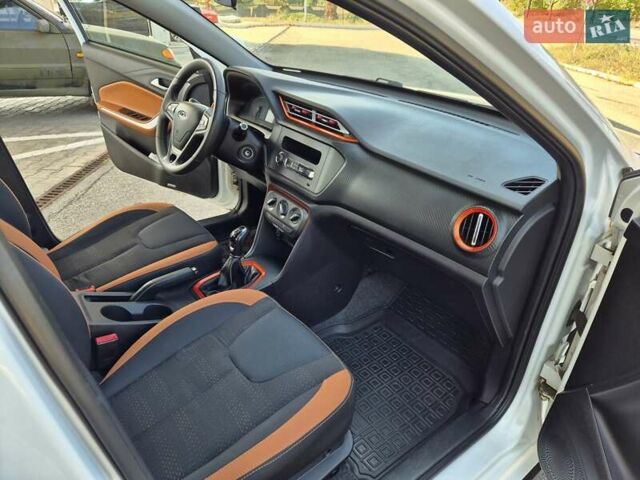 Белый Чери Tiggo 2, объемом двигателя 1.5 л и пробегом 85 тыс. км за 7700 $, фото 19 на Automoto.ua