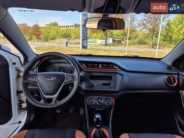 Белый Чери Tiggo 2, объемом двигателя 1.5 л и пробегом 85 тыс. км за 7700 $, фото 16 на Automoto.ua