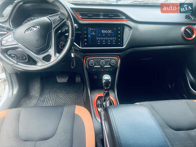 Белый Чери Tiggo 2, объемом двигателя 1.5 л и пробегом 70 тыс. км за 7900 $, фото 6 на Automoto.ua