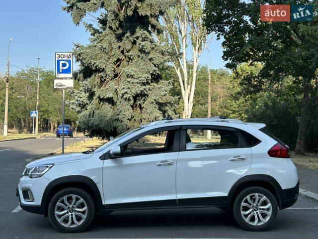 Білий Чері Tiggo 2, об'ємом двигуна 1.5 л та пробігом 69 тис. км за 9299 $, фото 4 на Automoto.ua