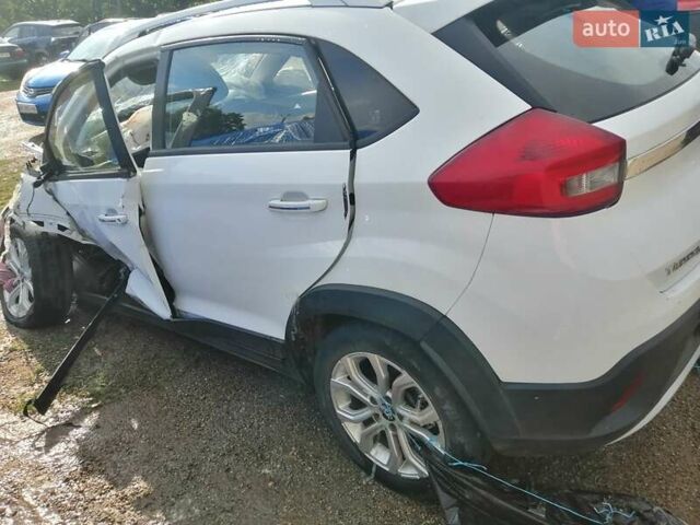 Белый Чери Tiggo 2, объемом двигателя 1.5 л и пробегом 30 тыс. км за 3800 $, фото 7 на Automoto.ua