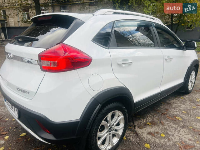 Білий Чері Tiggo 2, об'ємом двигуна 1.5 л та пробігом 73 тис. км за 8700 $, фото 4 на Automoto.ua