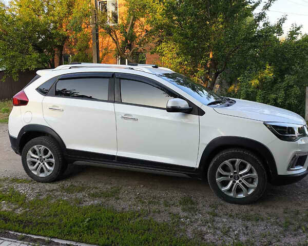 Білий Чері Tiggo 2, об'ємом двигуна 1.5 л та пробігом 34 тис. км за 9900 $, фото 4 на Automoto.ua