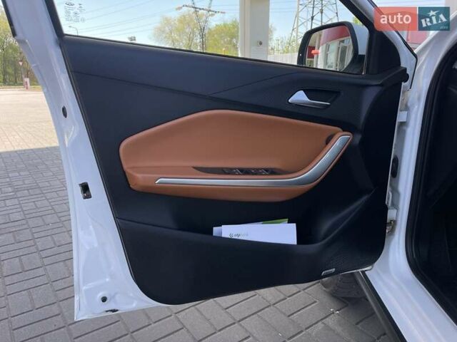Білий Чері Tiggo 2, об'ємом двигуна 1.5 л та пробігом 83 тис. км за 7700 $, фото 9 на Automoto.ua
