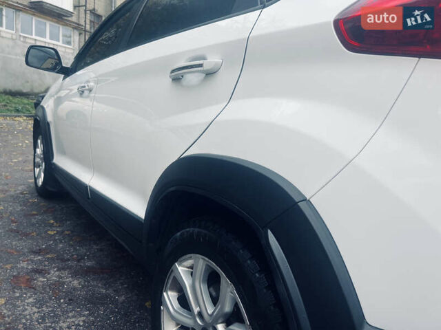 Белый Чери Tiggo 2, объемом двигателя 1.5 л и пробегом 70 тыс. км за 7900 $, фото 4 на Automoto.ua