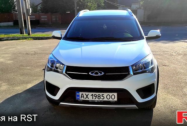 Белый Чери Tiggo 2, объемом двигателя 1.5 л и пробегом 75 тыс. км за 7500 $, фото 2 на Automoto.ua