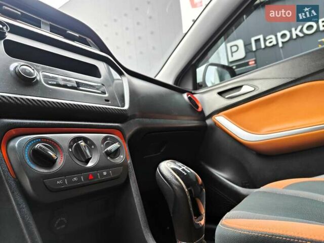 Білий Чері Tiggo 2, об'ємом двигуна 1.5 л та пробігом 114 тис. км за 6990 $, фото 39 на Automoto.ua