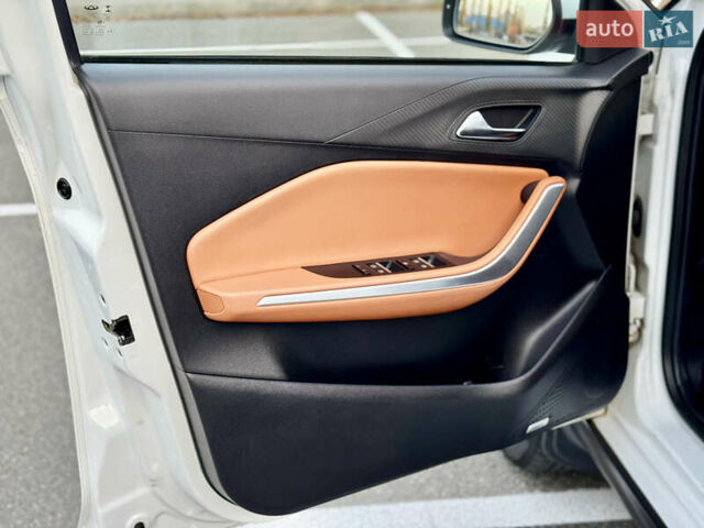 Білий Чері Tiggo 2, об'ємом двигуна 1.5 л та пробігом 33 тис. км за 9500 $, фото 18 на Automoto.ua