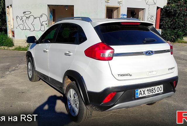Белый Чери Tiggo 2, объемом двигателя 1.5 л и пробегом 75 тыс. км за 7500 $, фото 5 на Automoto.ua