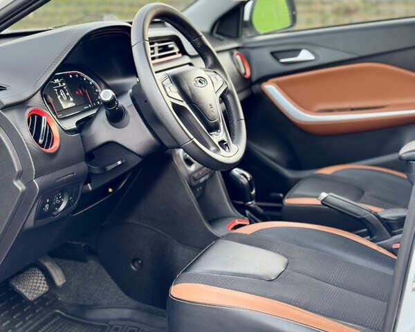 Білий Чері Tiggo 2, об'ємом двигуна 1.5 л та пробігом 33 тис. км за 9500 $, фото 16 на Automoto.ua