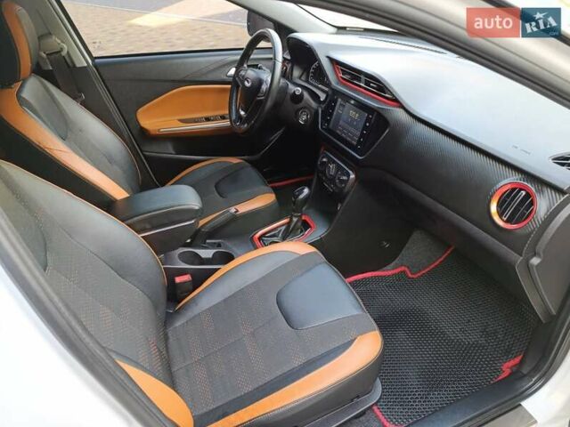 Білий Чері Tiggo 2, об'ємом двигуна 1.5 л та пробігом 59 тис. км за 8990 $, фото 58 на Automoto.ua