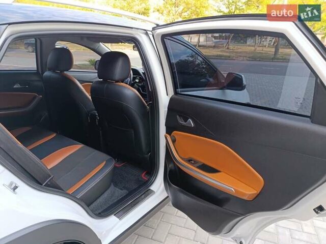 Белый Чери Tiggo 2, объемом двигателя 1.5 л и пробегом 59 тыс. км за 8990 $, фото 55 на Automoto.ua