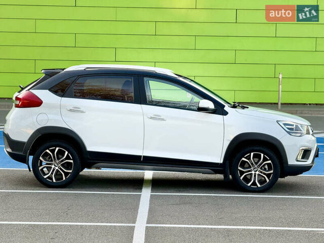 Білий Чері Tiggo 2, об'ємом двигуна 1.5 л та пробігом 33 тис. км за 9500 $, фото 7 на Automoto.ua