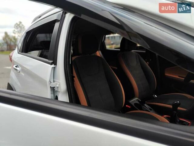 Білий Чері Tiggo 2, об'ємом двигуна 1.5 л та пробігом 114 тис. км за 6990 $, фото 30 на Automoto.ua