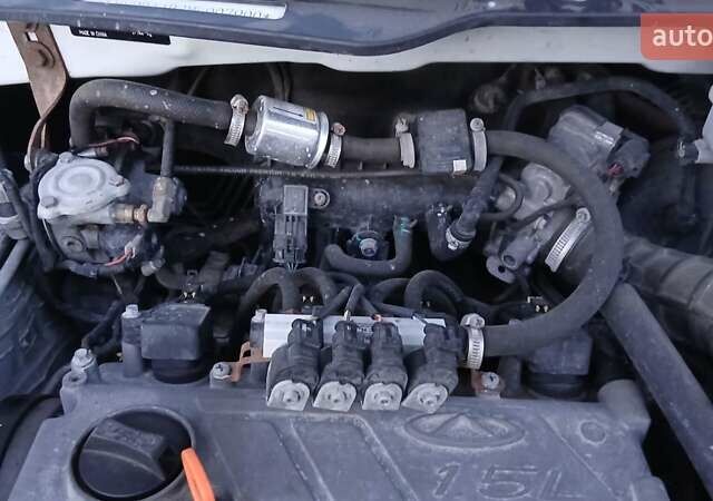 Чері Tiggo 2 2021 у Тернополі на Automoto.ua Білий Чері Tiggo 2, об'ємом двигуна 1.5 л та пробігом 214 тис. км за 5900 $, фото 49 на Automoto.ua