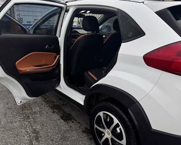 Білий Чері Tiggo 2, об'ємом двигуна 1.5 л та пробігом 213 тис. км за 5800 $, фото 13 на Automoto.ua