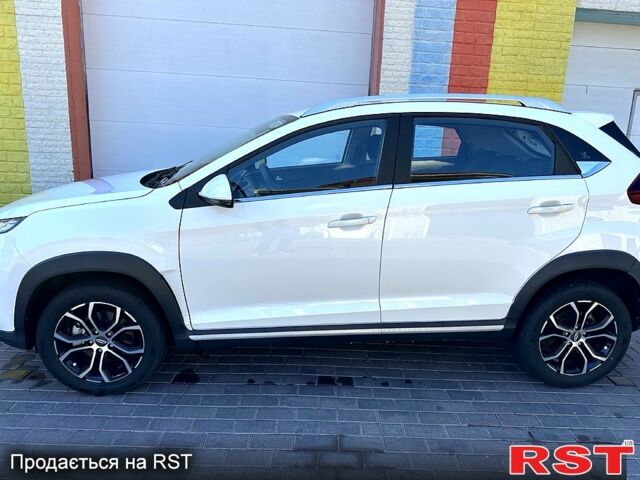 Белый Чери Tiggo 2, объемом двигателя 1.5 л и пробегом 36 тыс. км за 10500 $, фото 2 на Automoto.ua