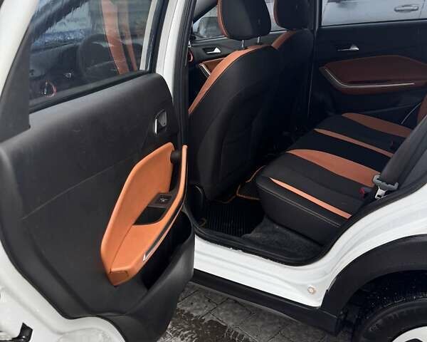 Білий Чері Tiggo 2, об'ємом двигуна 1.5 л та пробігом 213 тис. км за 5800 $, фото 2 на Automoto.ua