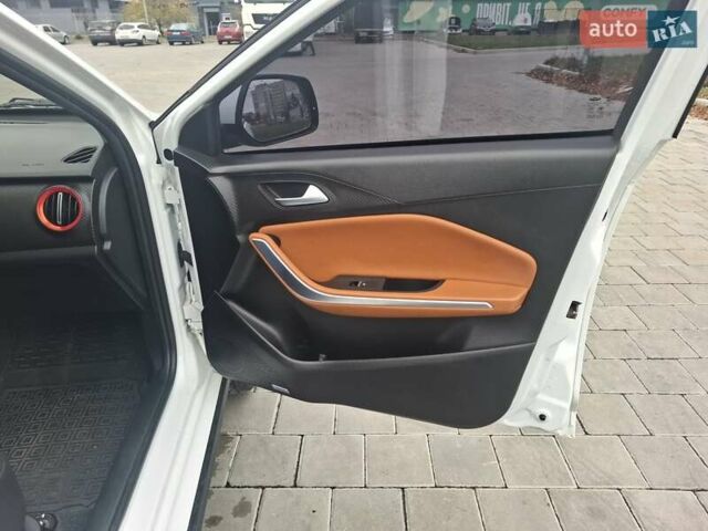 Белый Чери Tiggo 2, объемом двигателя 1.5 л и пробегом 39 тыс. км за 8800 $, фото 19 на Automoto.ua