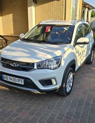 Белый Чери Tiggo 2, объемом двигателя 1.5 л и пробегом 75 тыс. км за 8200 $, фото 3 на Automoto.ua