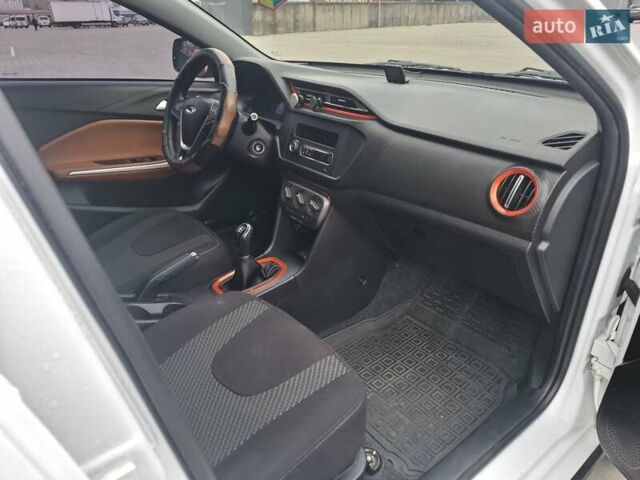 Белый Чери Tiggo 2, объемом двигателя 1.5 л и пробегом 39 тыс. км за 8800 $, фото 18 на Automoto.ua