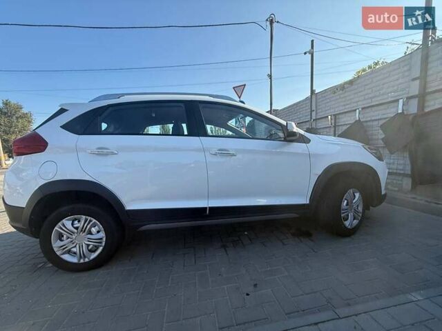 Белый Чери Tiggo 2, объемом двигателя 1.5 л и пробегом 22 тыс. км за 8900 $, фото 1 на Automoto.ua