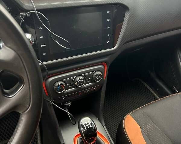 Бежевый Чери Tiggo 2, объемом двигателя 1.5 л и пробегом 75 тыс. км за 8000 $, фото 11 на Automoto.ua