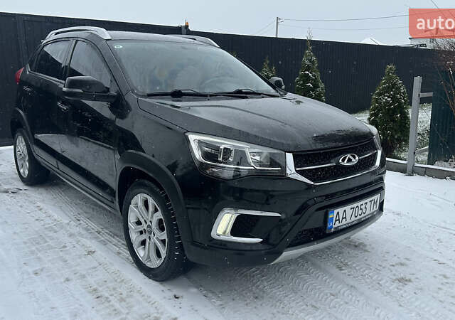 Черный Чери Tiggo 2, объемом двигателя 1.5 л и пробегом 69 тыс. км за 8900 $, фото 2 на Automoto.ua