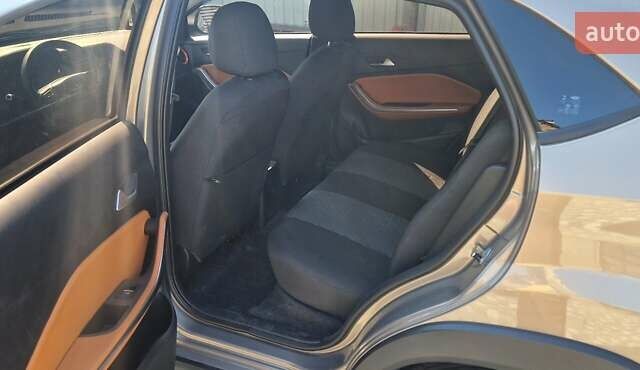 Коричневый Чери Tiggo 2, объемом двигателя 1.5 л и пробегом 78 тыс. км за 6500 $, фото 3 на Automoto.ua