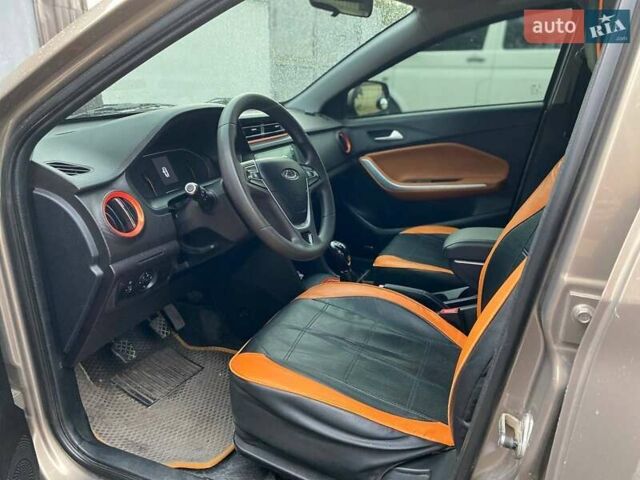 Коричневый Чери Tiggo 2, объемом двигателя 1.5 л и пробегом 34 тыс. км за 8700 $, фото 2 на Automoto.ua