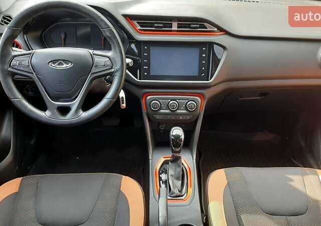 Красный Чери Tiggo 2, объемом двигателя 1.5 л и пробегом 27 тыс. км за 8900 $, фото 5 на Automoto.ua