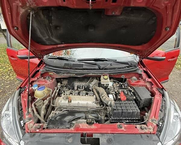 Красный Чери Tiggo 2, объемом двигателя 1.6 л и пробегом 46 тыс. км за 8800 $, фото 6 на Automoto.ua