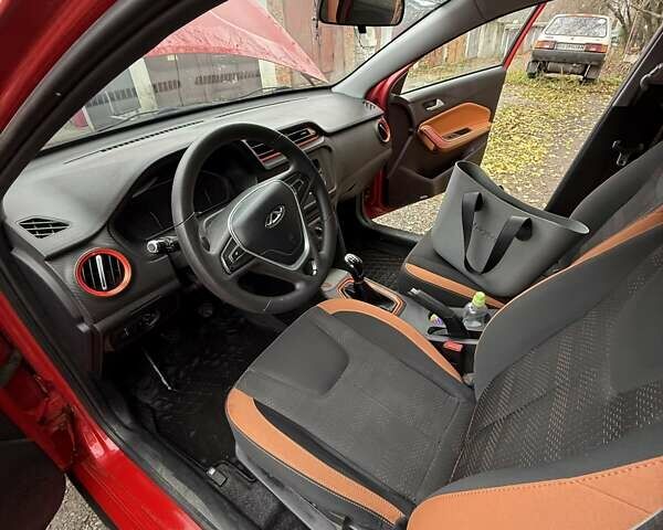 Красный Чери Tiggo 2, объемом двигателя 1.6 л и пробегом 46 тыс. км за 8800 $, фото 4 на Automoto.ua