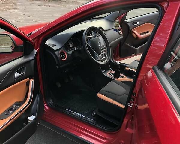 Красный Чери Tiggo 2, объемом двигателя 1.5 л и пробегом 32 тыс. км за 9000 $, фото 3 на Automoto.ua