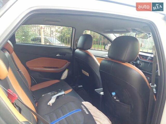 Чери Tiggo 2, объемом двигателя 1.5 л и пробегом 22 тыс. км за 9700 $, фото 2 на Automoto.ua