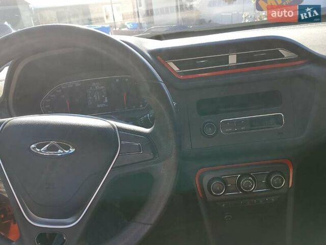 Помаранчевий Чері Tiggo 2, об'ємом двигуна 1.5 л та пробігом 83 тис. км за 7800 $, фото 6 на Automoto.ua