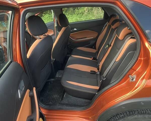 Помаранчевий Чері Tiggo 2, об'ємом двигуна 1.5 л та пробігом 36 тис. км за 10000 $, фото 4 на Automoto.ua