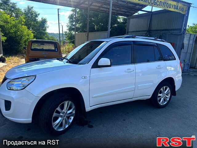 Белый Чери Tiggo 3, объемом двигателя 1.8 л и пробегом 76 тыс. км за 5500 $, фото 8 на Automoto.ua