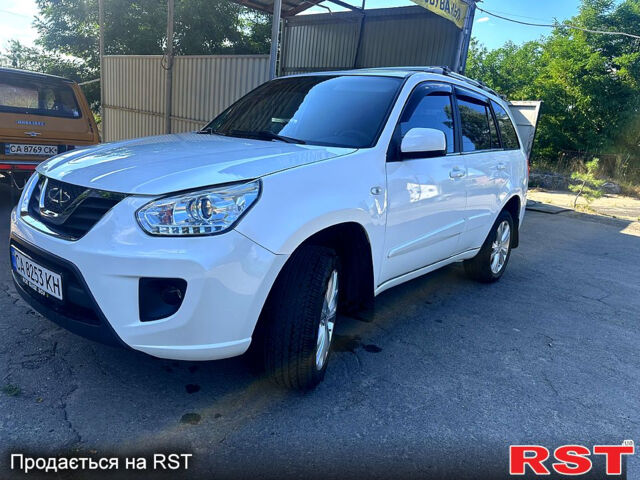 Белый Чери Tiggo 3, объемом двигателя 1.8 л и пробегом 76 тыс. км за 5500 $, фото 9 на Automoto.ua