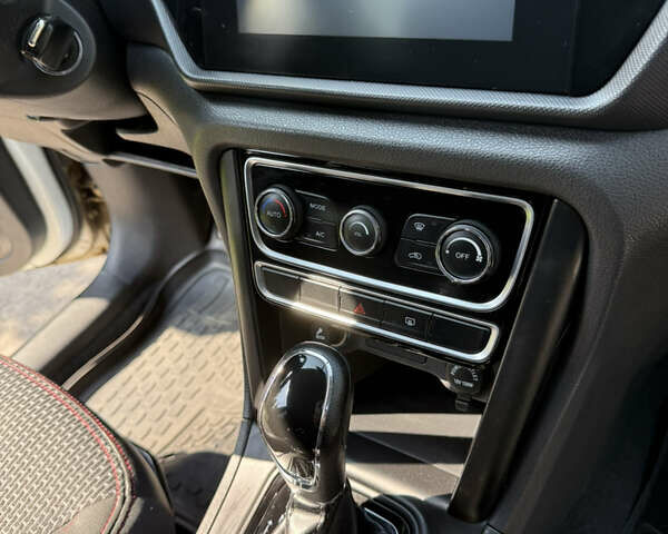 Білий Чері Tiggo 3, об'ємом двигуна 1.6 л та пробігом 58 тис. км за 8000 $, фото 15 на Automoto.ua